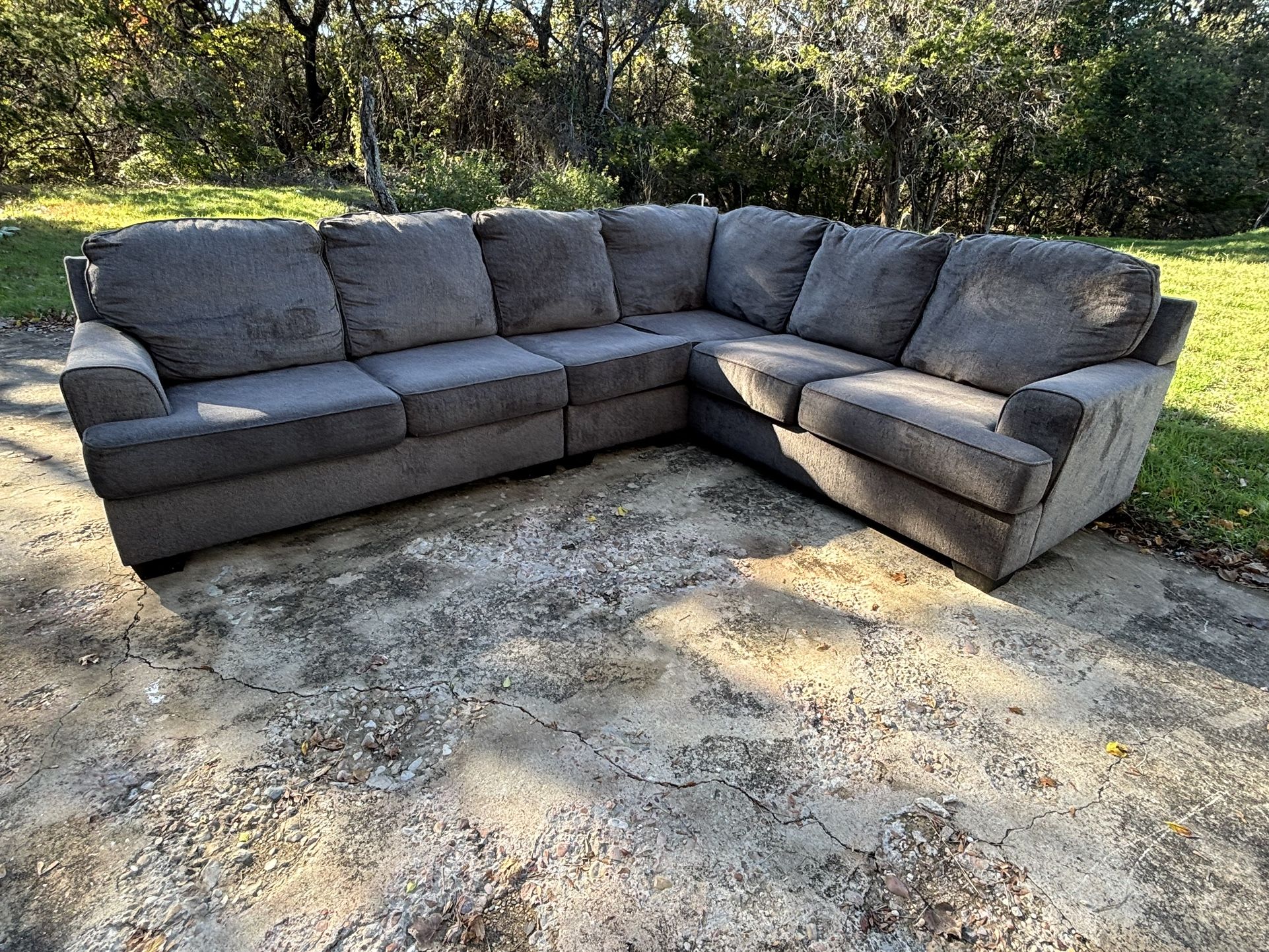 *FREE DELIVERY* Ashley Furniture 3 Piece Gray Sectional