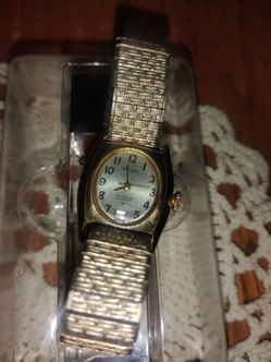 Vintage ladies wind up watch