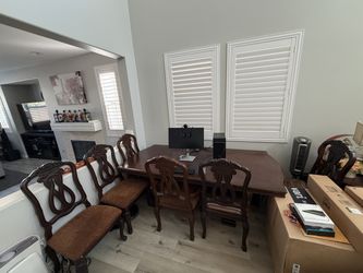 Extendable Wooden Top Dining Table With 6 Chairs