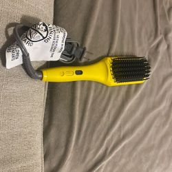 DryBar Hot Brush