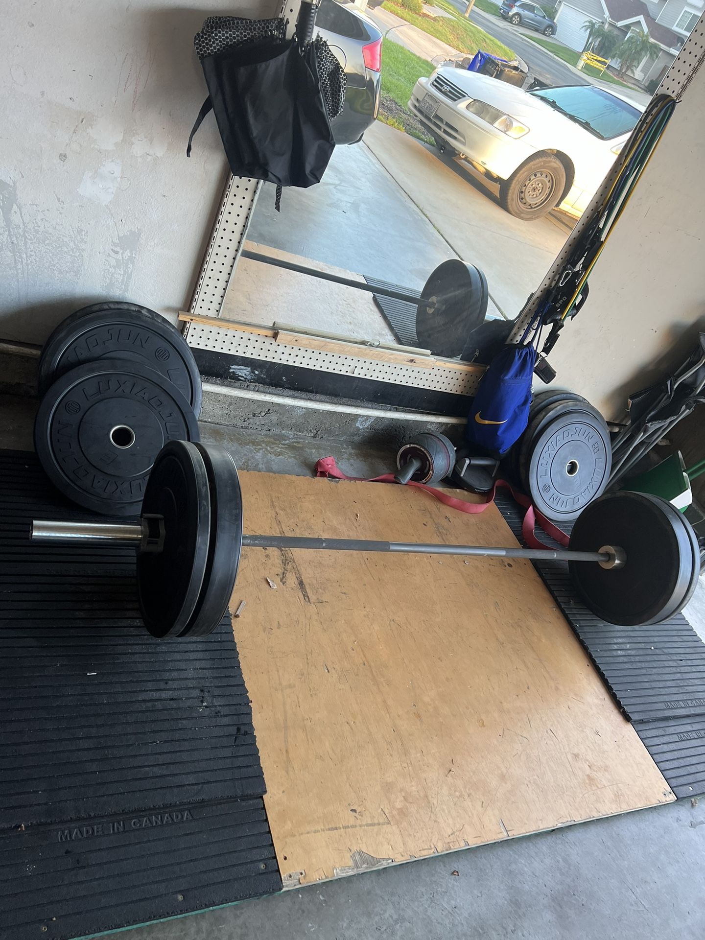 Home Gym. Power Lifting