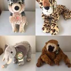 LOT OF STUFFED ANIMALS
