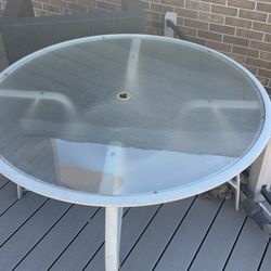 Patio table & Umbrella & Chairs 