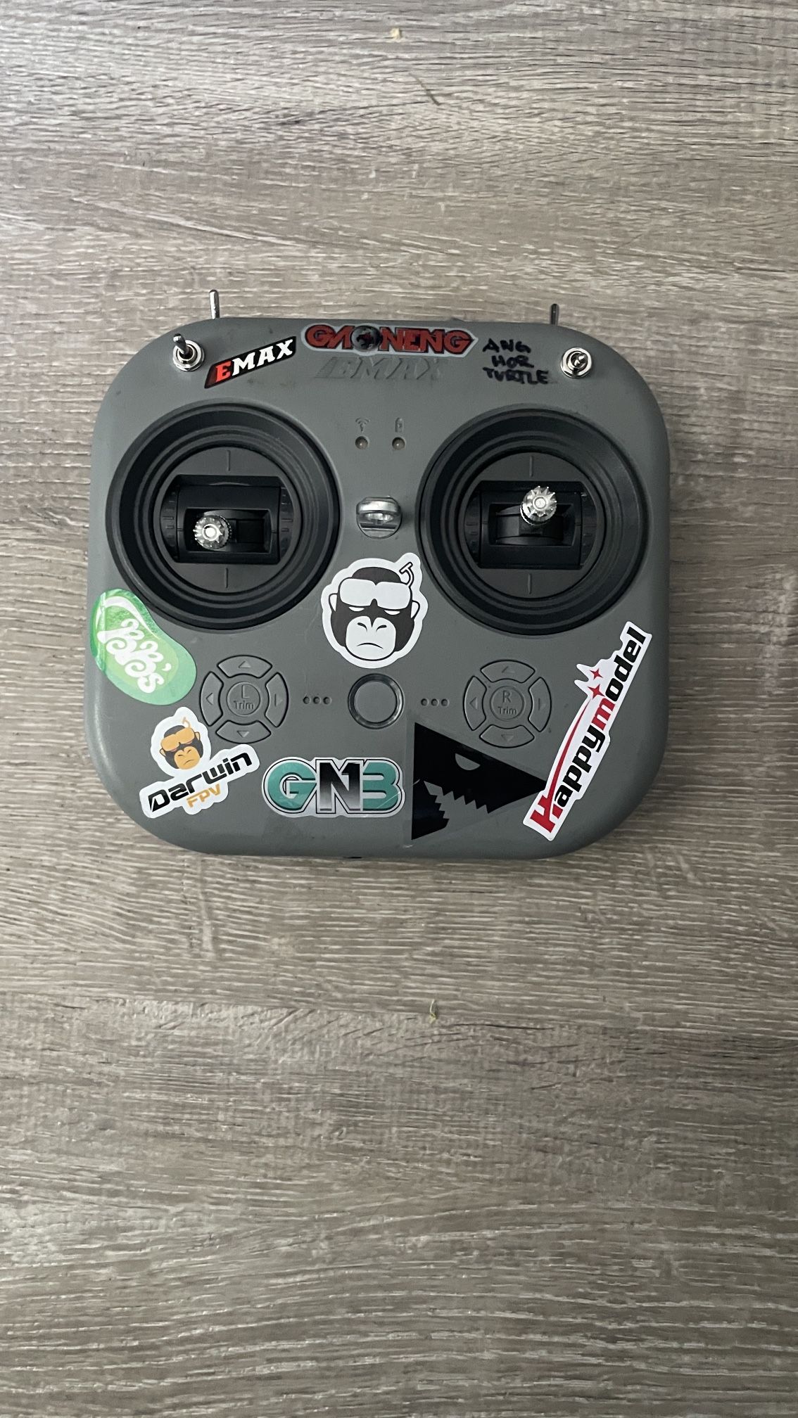 EMAX E8 FRSKY D8 2.4GHz Transmitter RC Compact Remote Controller V2 for FPV