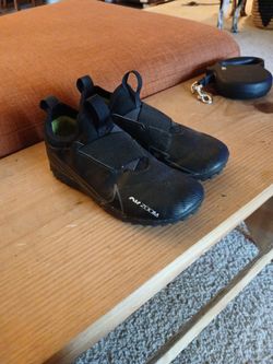 Kids Turf Shoes