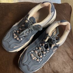Skechers Size 7 Great Condition