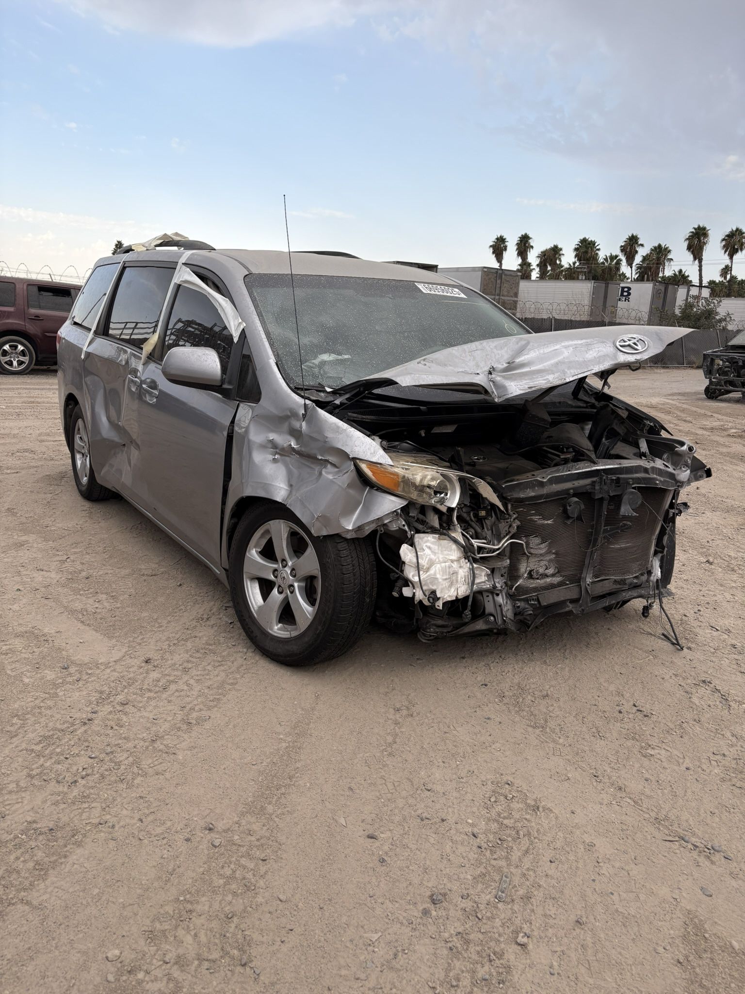 Auto Parts 2012 Toyota Sienna LE