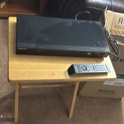 Samsung 1080P8/XAA  DVD Player HDMI Full HD