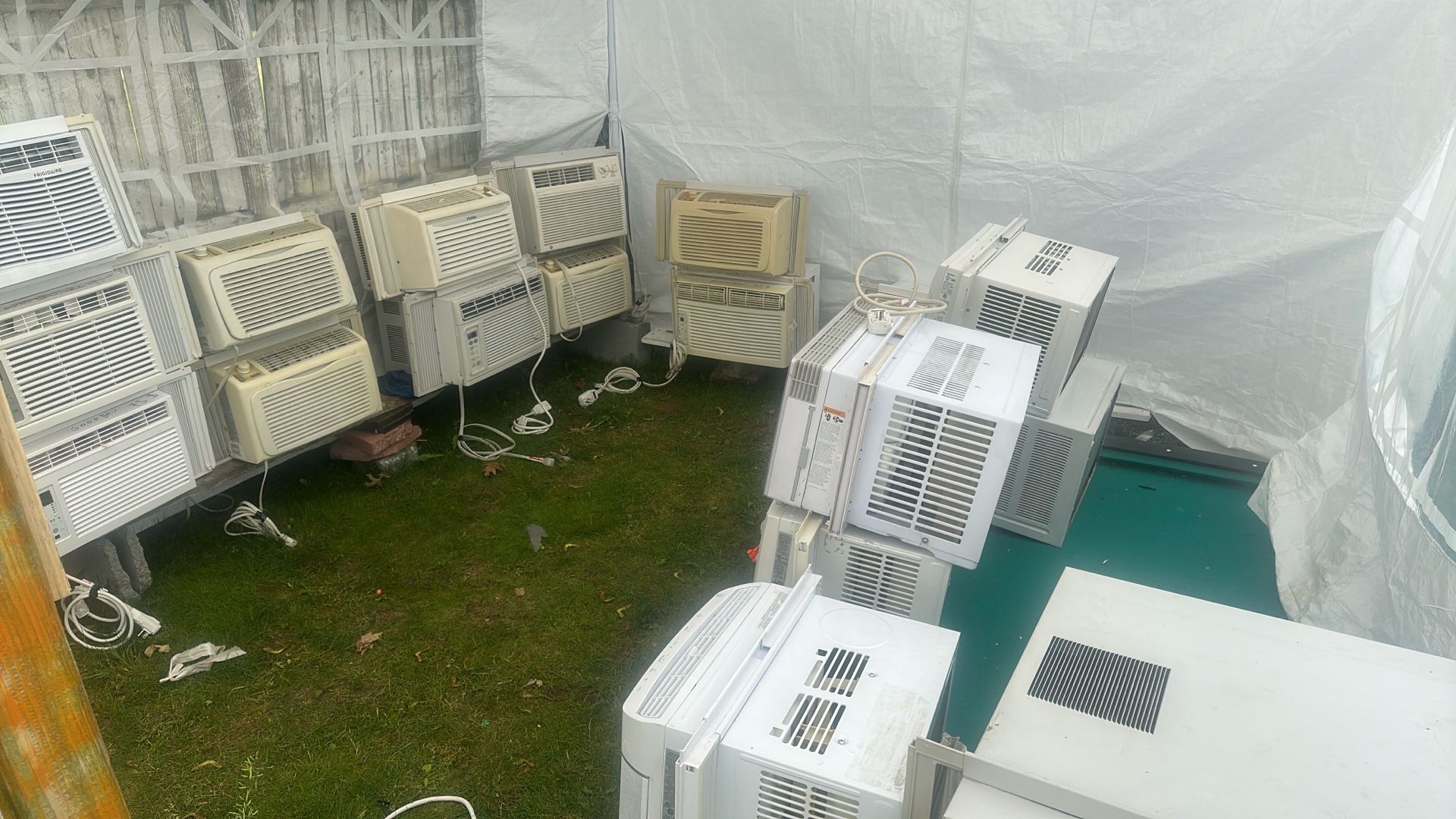 Multiple Window air conditioner