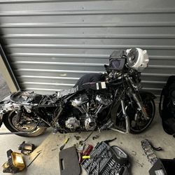 Harley m8 stage 4   128 engine and performace transmission plug and play(2017-2022 soft tail models