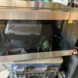 GE Microwave, Air Fryer Convection Oven In One