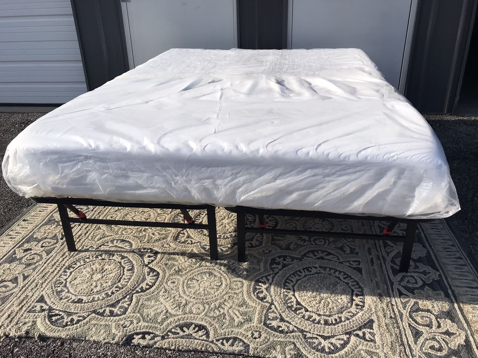 New KING size platform bed frame and memory foam mattress