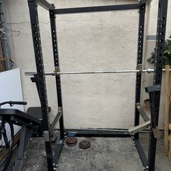 Squat rack