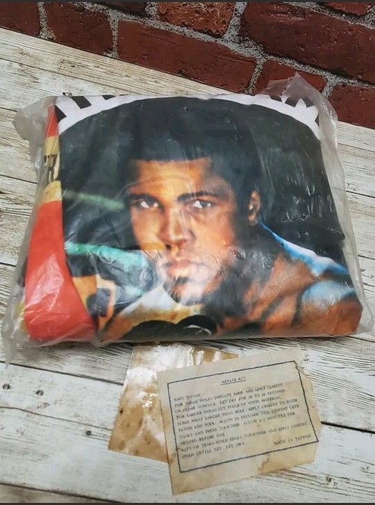 1976 Muhammad Ali Inflatable Boxing Punching Bag RARE