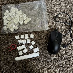 Ducky One Two Mini Keycaps And Razor Moms