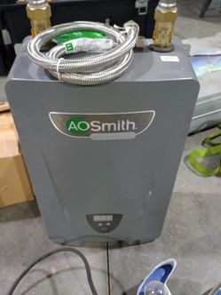 Tankless water heater