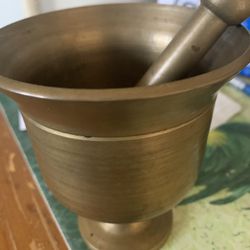 Mortar And Pestle 