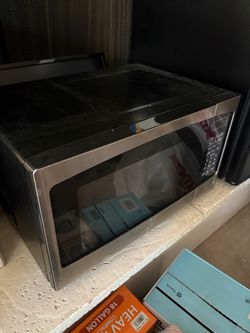 Refrigerator and microwave