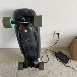 Boosted Mini-X E-Skateboard 20+ Mile Range 