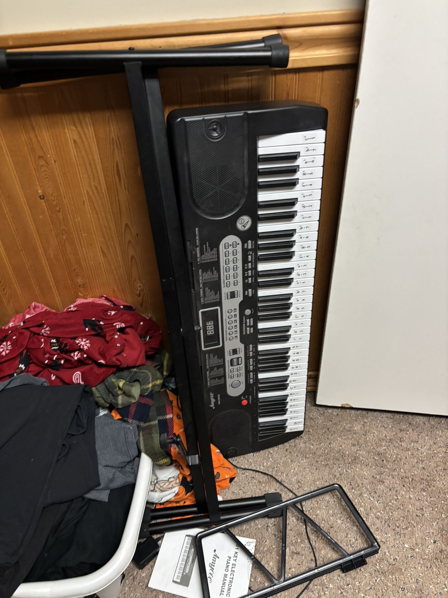 Keyboard Piano And Stand