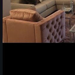 Modern Tufted Accent Chair – Stylish & Comfortable-MOVING SALE!!! ✨