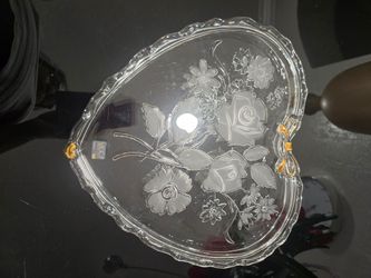 Mikasa Glass Serving Tray Frosted Floral Scalloped Edge