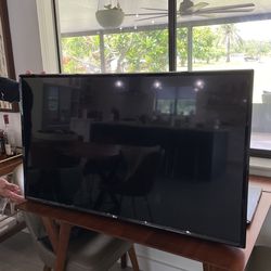 LG Television 43”