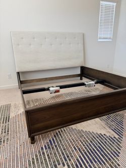 King gray upholdered brown wood bedframe