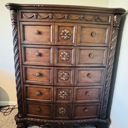 Chest Drawer