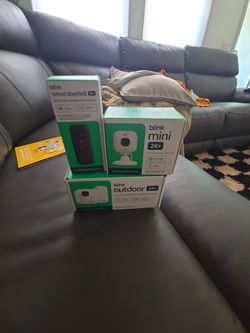 Blink 2K+ Security Camera Bundle – 3 Items
