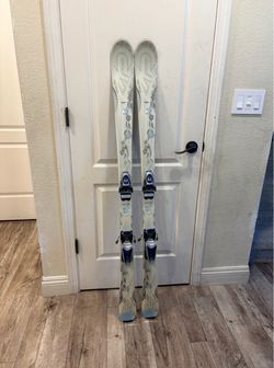 K2 SKIS WITH BINDINGS 146cm