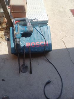 $300 Bosch roto martillo