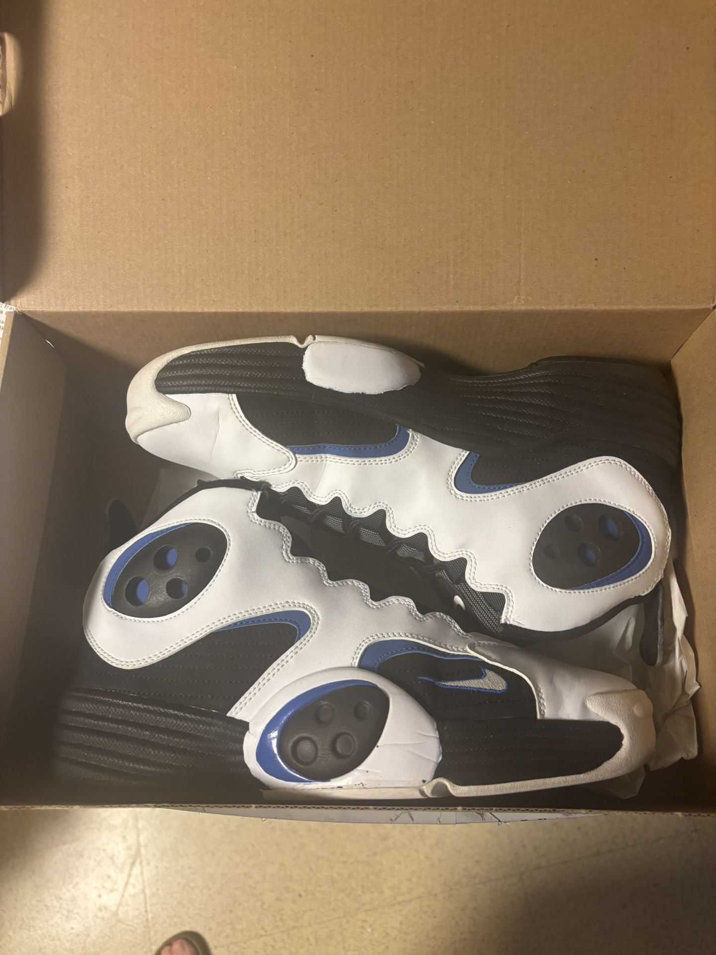 Nike Flight One NRG White Black Size 10