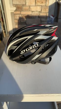 Giro Cycling Helmet 