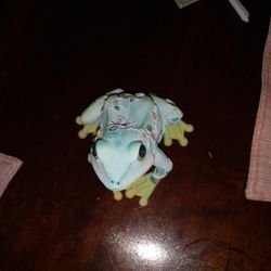 Figurines