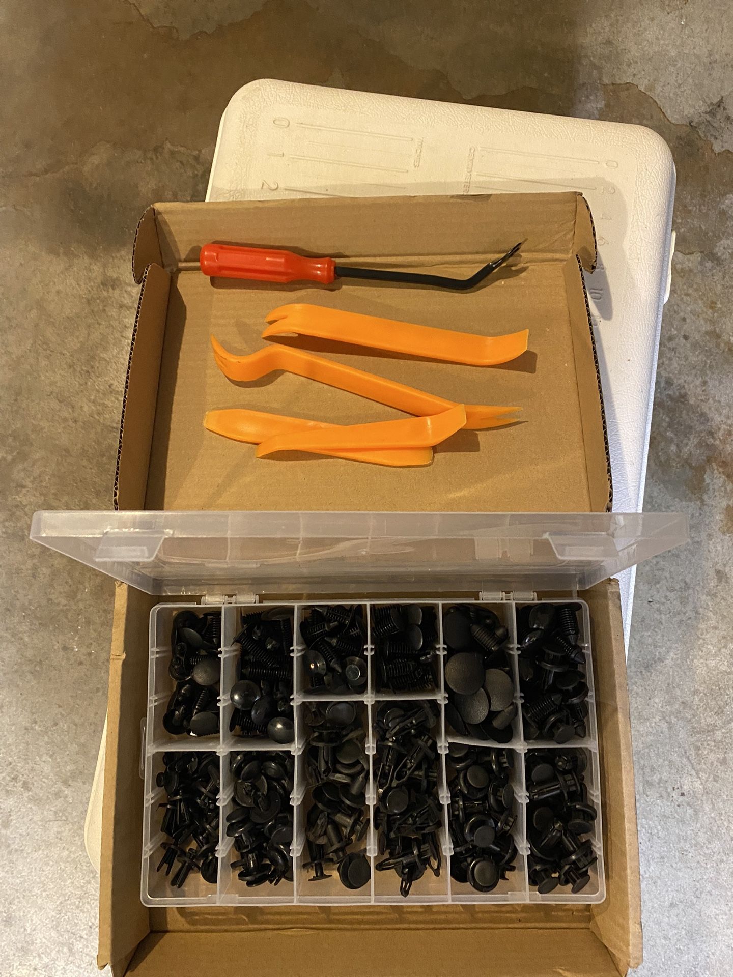 Car Plastic Rivet Kit