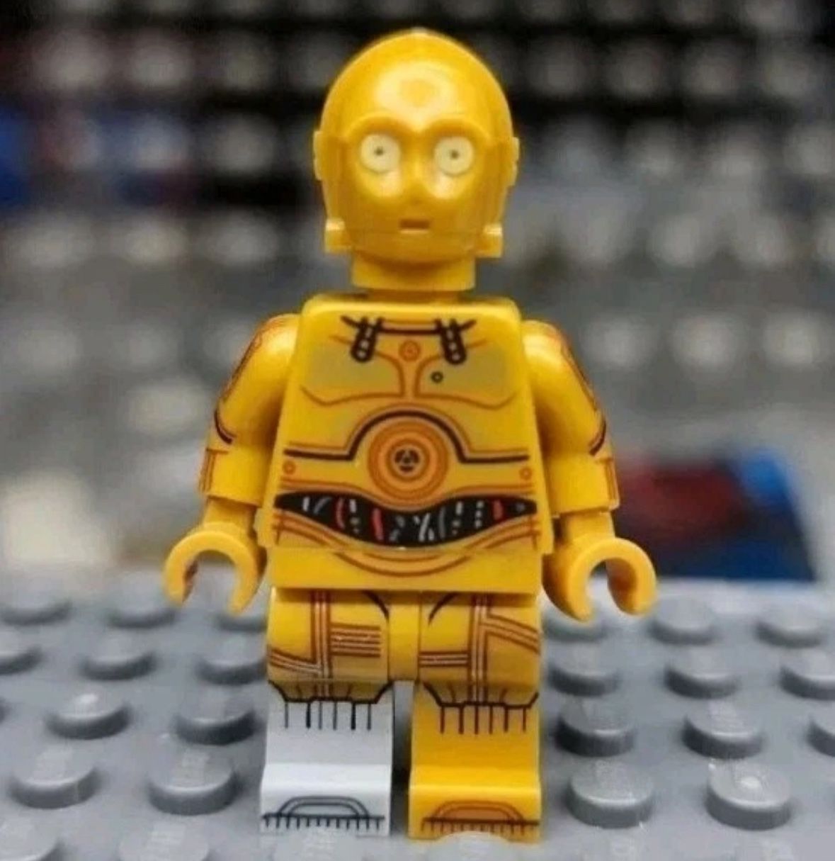 NEW LEGO Star Wars C3PO Minifigure