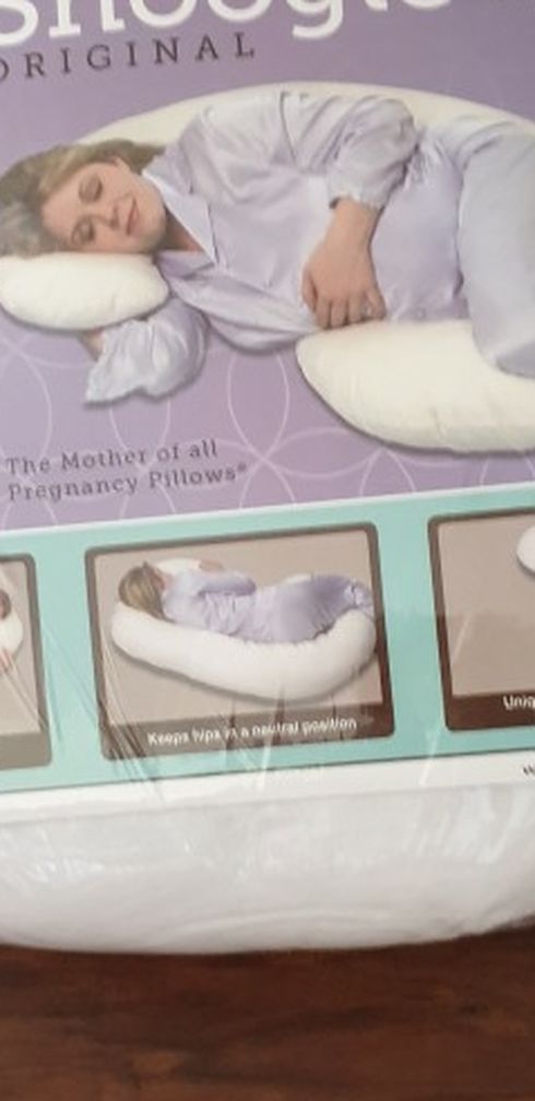Snoogle original pregnancy pillow