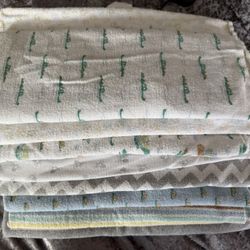 Baby Sheets $10 For All Like New !!! 
