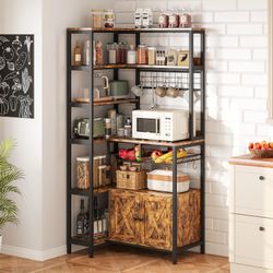 L-Shaped Corner Coffee Bar & Baker’s Rack with Outlet