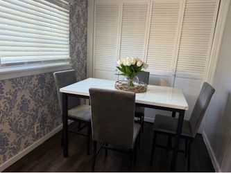 Super modern 5pc dinning table
