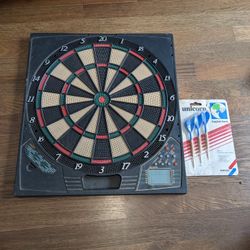 Halex Dartboard With Darts