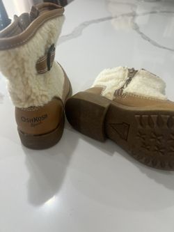 Boys shoes
