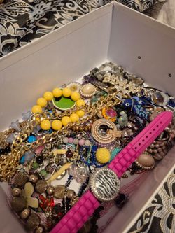 Jewelry lot