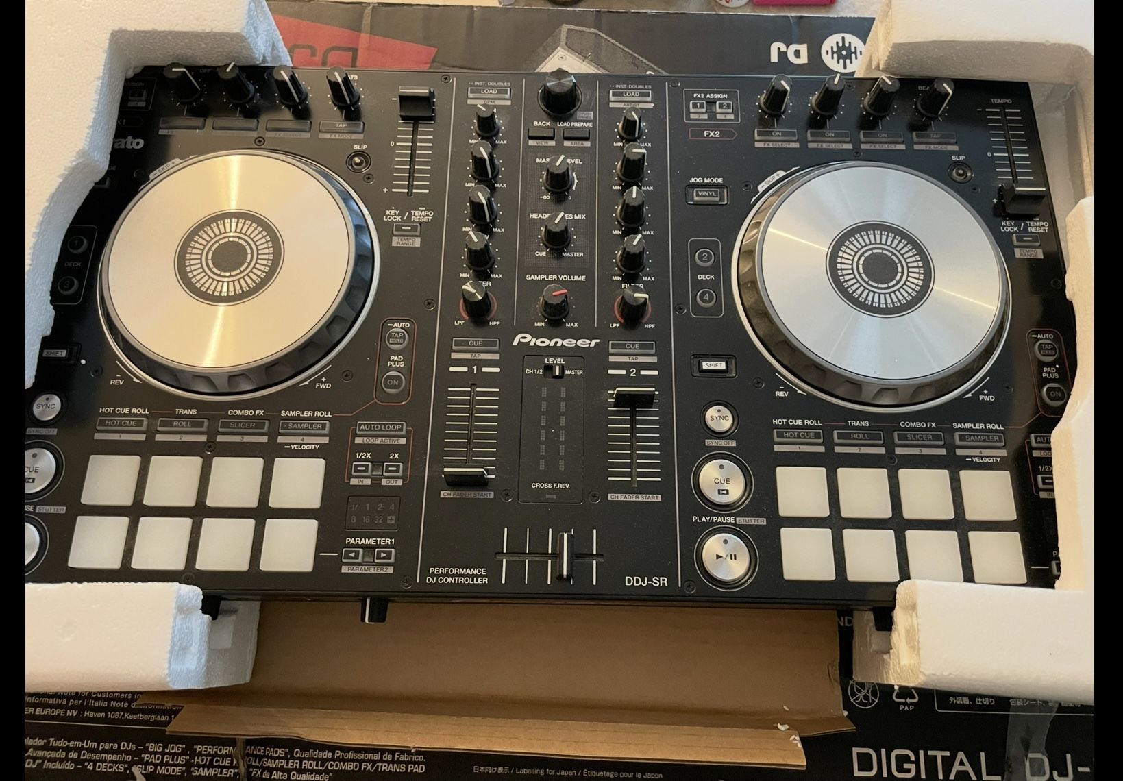 Pioneer DJ Turn Tables
