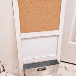 Wall organizer 