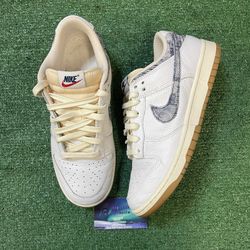Nike Dunk low washed denim size 9.5men/11women