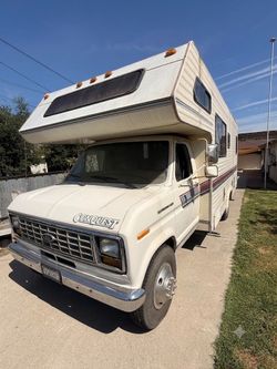 Ford conquest RV 1988 27ft