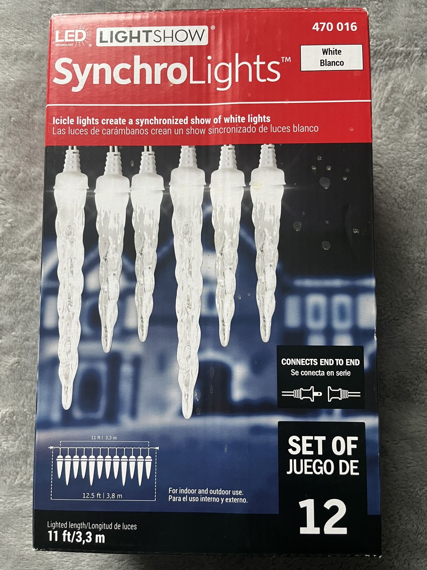 LED Indoor/ Outdoor Lightshow Synchrolights 12 White Icicles 11 Ft Length