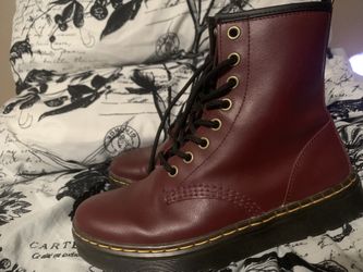 Doc Marten Women boots size 5
